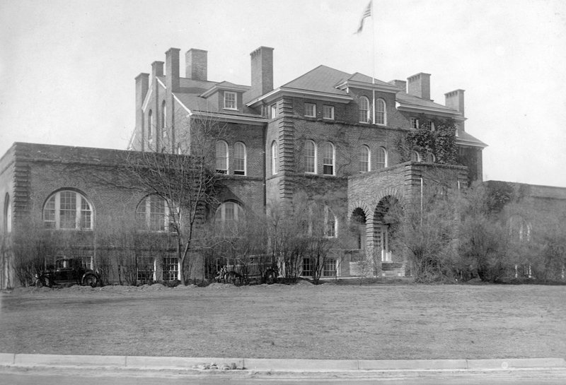 Holladay Hall, circa 1910
